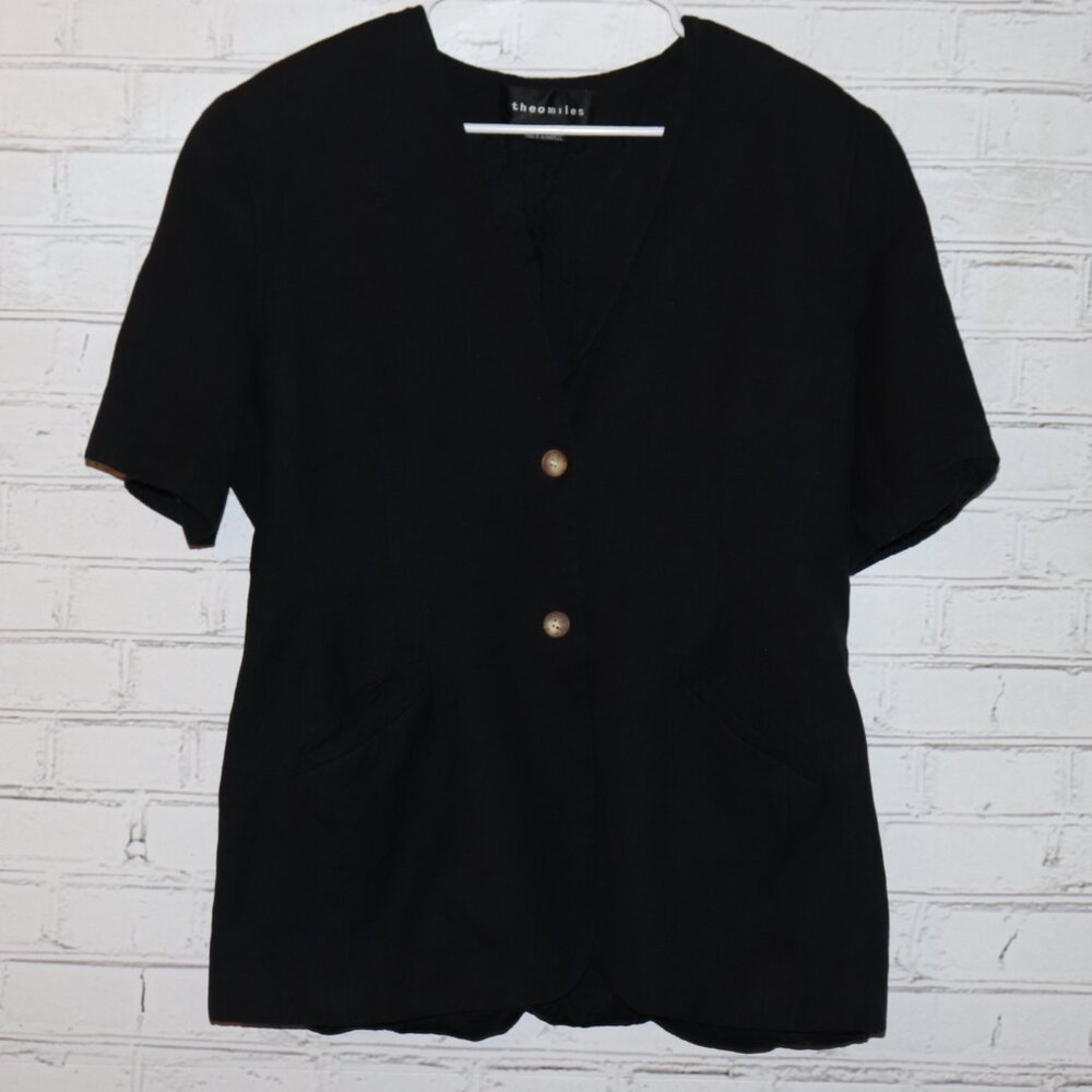 🖤 Theo Miles Button‑Front Top · Size 16 Minimal, structured, and easy to style
